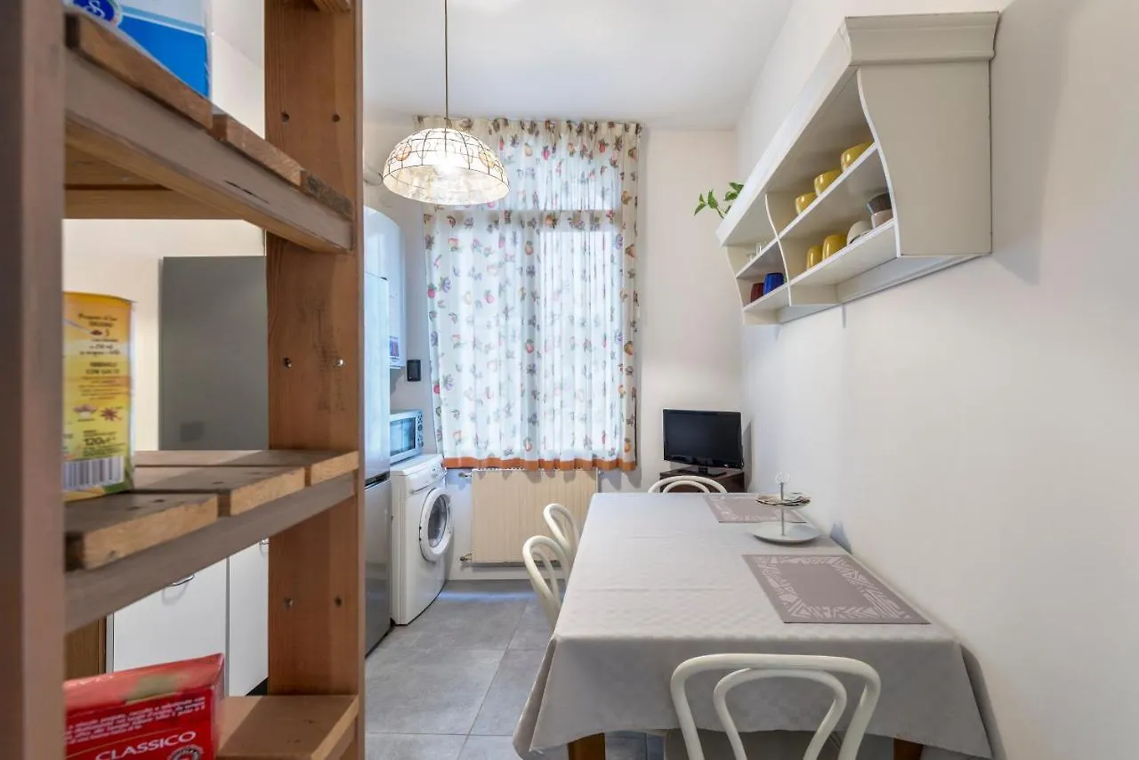 Guest house Tre Sestieri Terrace Canal View Venice Italy
